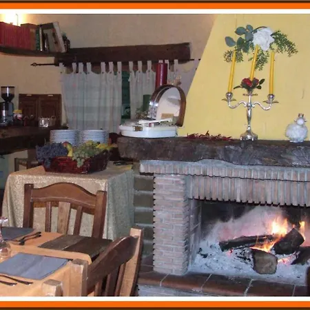 Alloggio per agriturismo Crete Gialle *